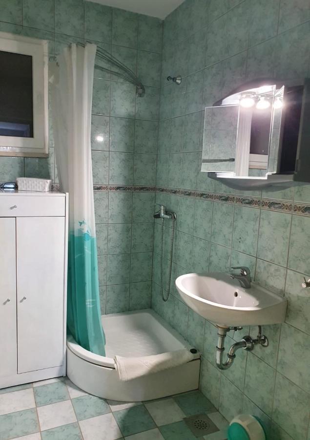 Apartmani Huljic Stari Grad  Εξωτερικό φωτογραφία