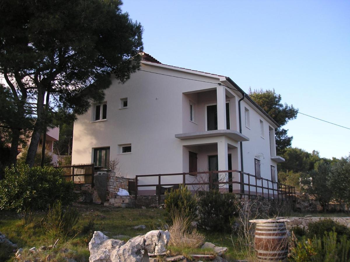 Apartmani Huljic Stari Grad  Εξωτερικό φωτογραφία